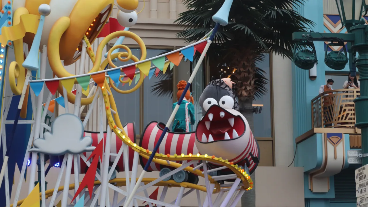 Minions & Monsters Character Meet and Greet: James and Henry