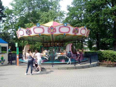 Foto 2 af Carrousel
