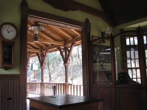 Foto 4 af Disneyland Railroad Frontierland Depot