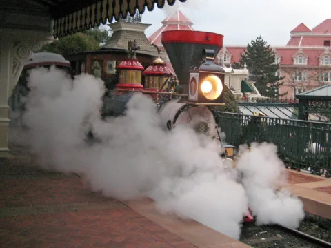 Foto 4 von Disneyland Railroad Main Street Station