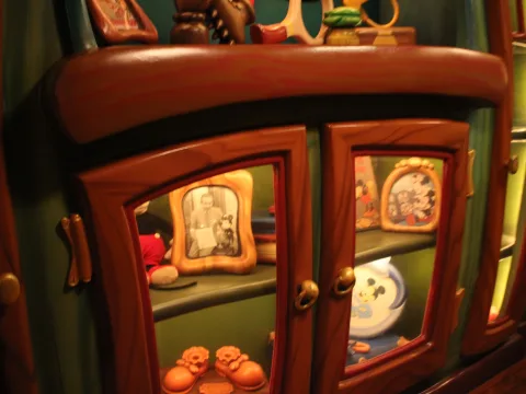 Foto 2 af Mickey's House and Meet Mickey Mouse