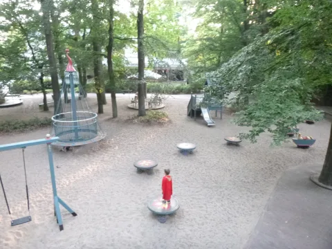 Foto 2 av Kindervreugd