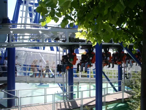 Foto 3 av Blue Tornado