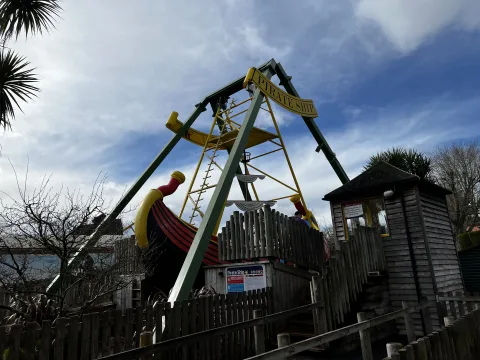 Photo 3 of Pirate Ship