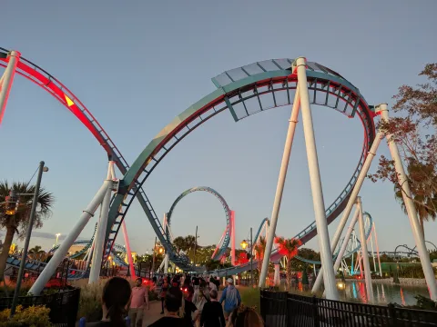 Zdjęcie 3 autorstwa Pipeline: The Surf Coaster