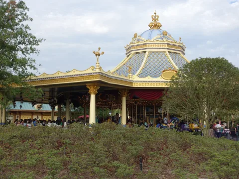Foto 2 av Fantasia Carousel