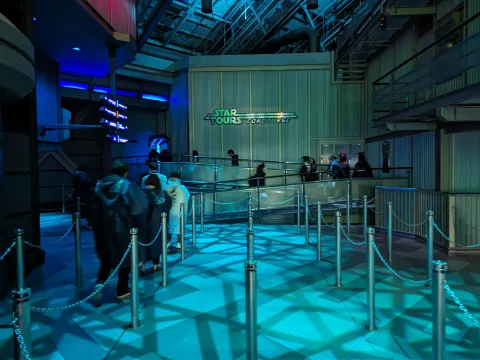 Photo 3 of Star Tours: The Adventures Continue
