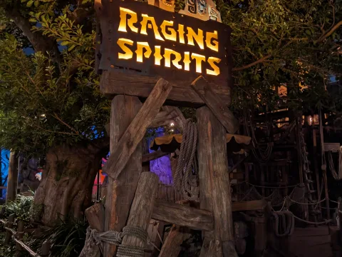 Foto 3 av Raging Spirits