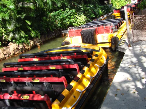 Foto 3 af Jurassic Park River Adventure