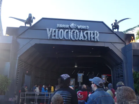 Foto 2 af Jurassic World VelociCoaster