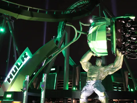 Foto 2 af The Incredible Hulk Coaster®
