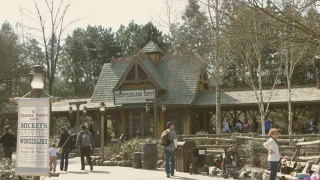 Disneyland Railroad Frontierland Depot