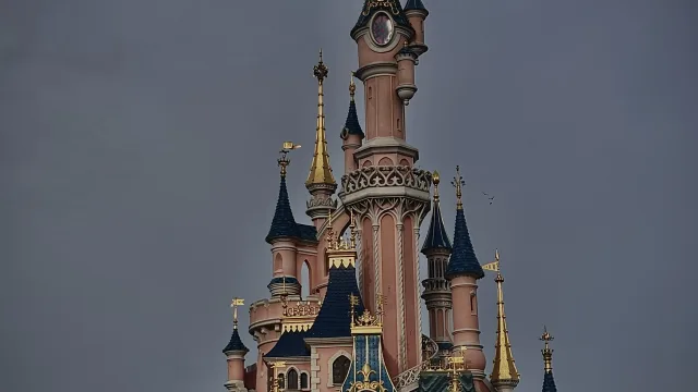 Reserved viewing area: Disney Tales of Magic