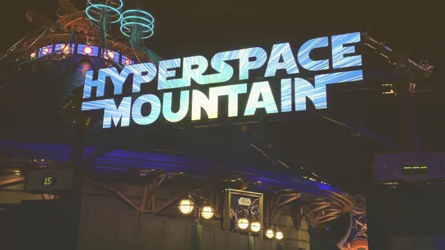Star Wars Hyperspace Mountain