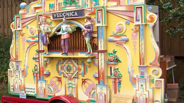 Bone Sound – The Puppet Grusica