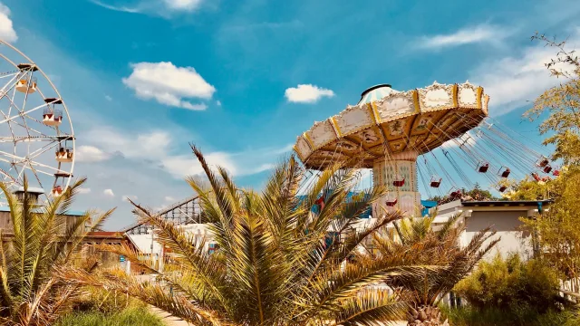 Pier Side Carousel