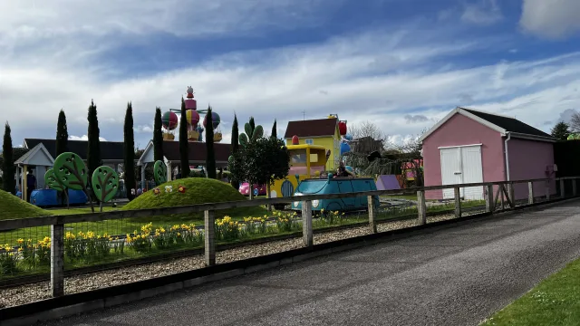 Daddy Pig's Car Ride