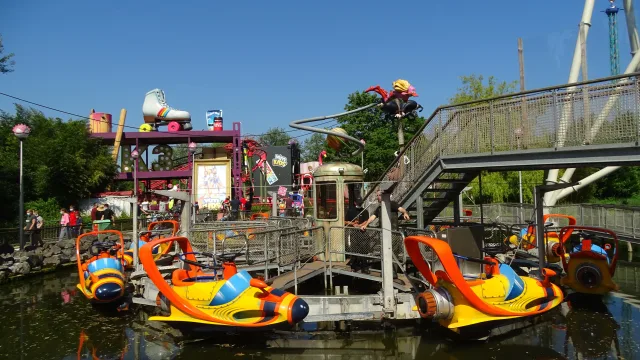 Mega Mindy Jet-ski