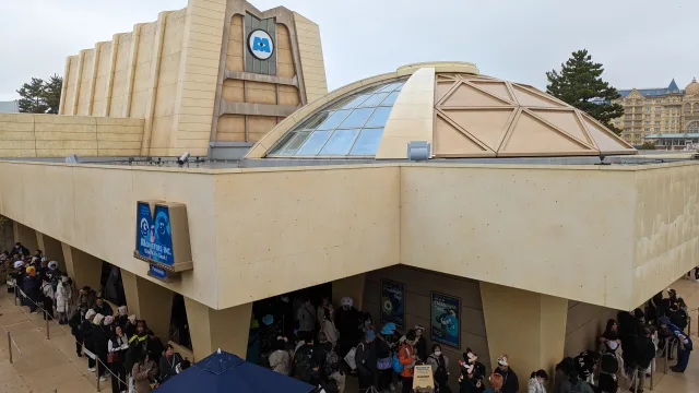 Monsters, Inc. Ride & Go Seek!