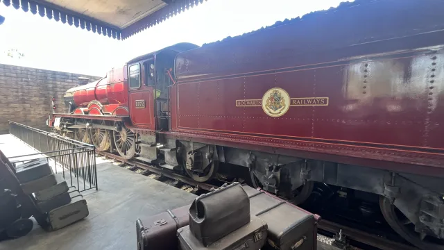 Hogwarts Express™ - Hogsmeade™ Station