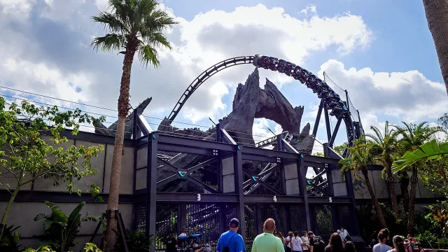 Jurassic World VelociCoaster