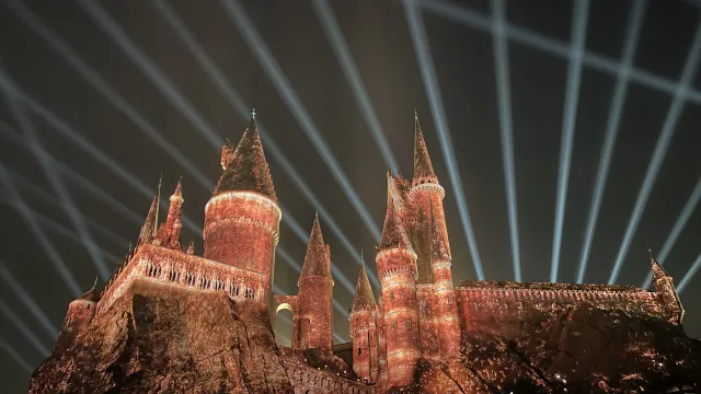 Nighttime Magic at Hogwarts™ Castle