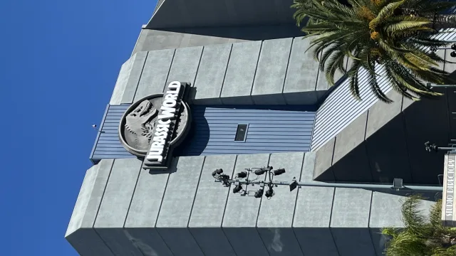 Jurassic World - The Ride