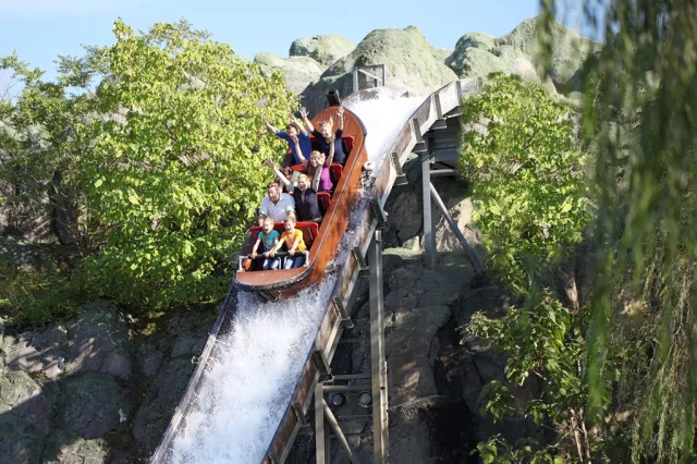 Wartezeiten LEGOLAND & Europa-Park: Was war da los?