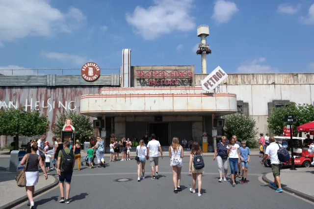 Wartezeiten Movie Park & Phantasialand: was war da los?