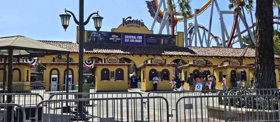 Knott's Berry Farm