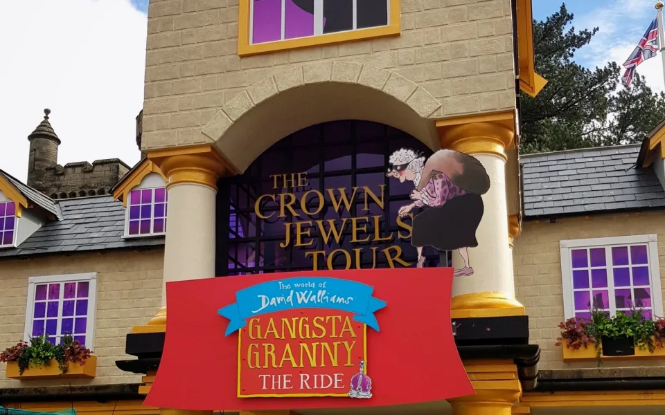 Foto 1 av Gangsta Granny: The Ride