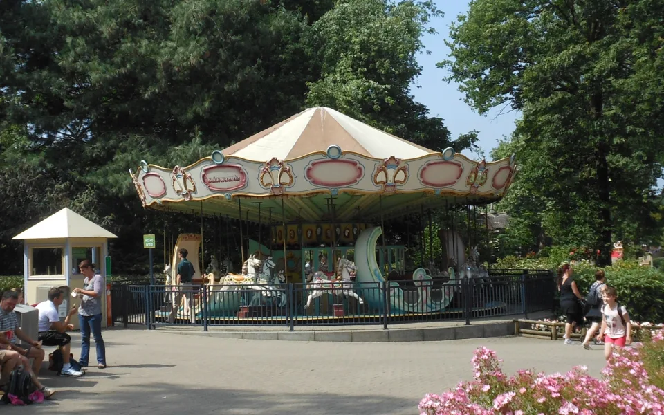 Foto 1 af Carrousel