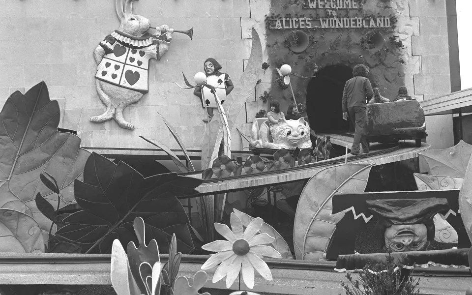 Foto 1 af Alice in Wonderland