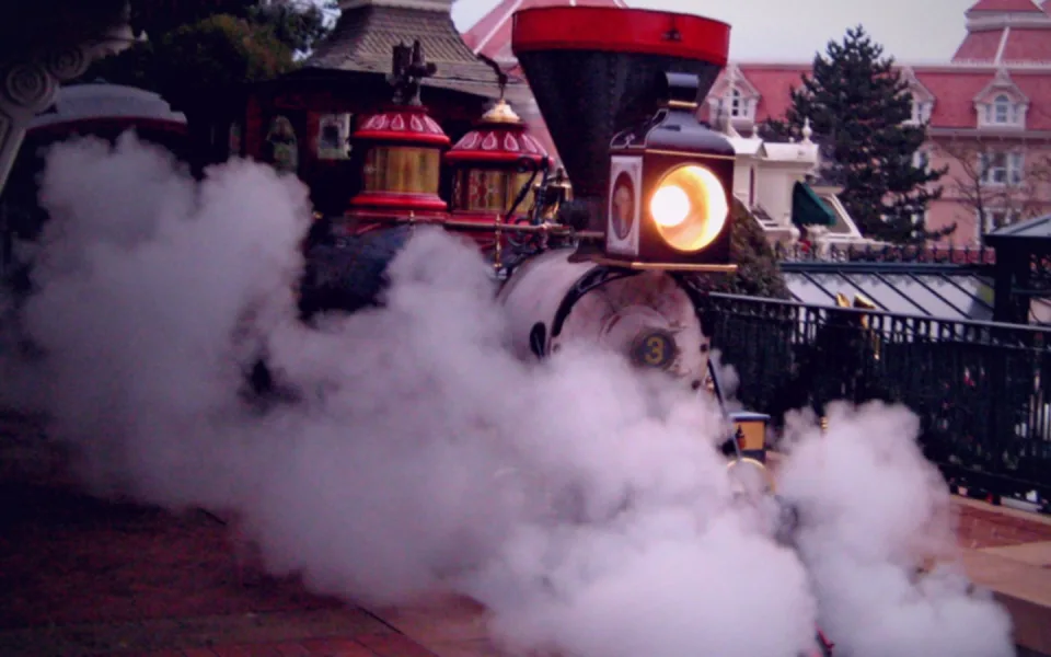 Foto 1 von Disneyland Railroad Main Street Station