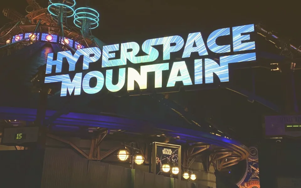Foto 1 van Star Wars Hyperspace Mountain