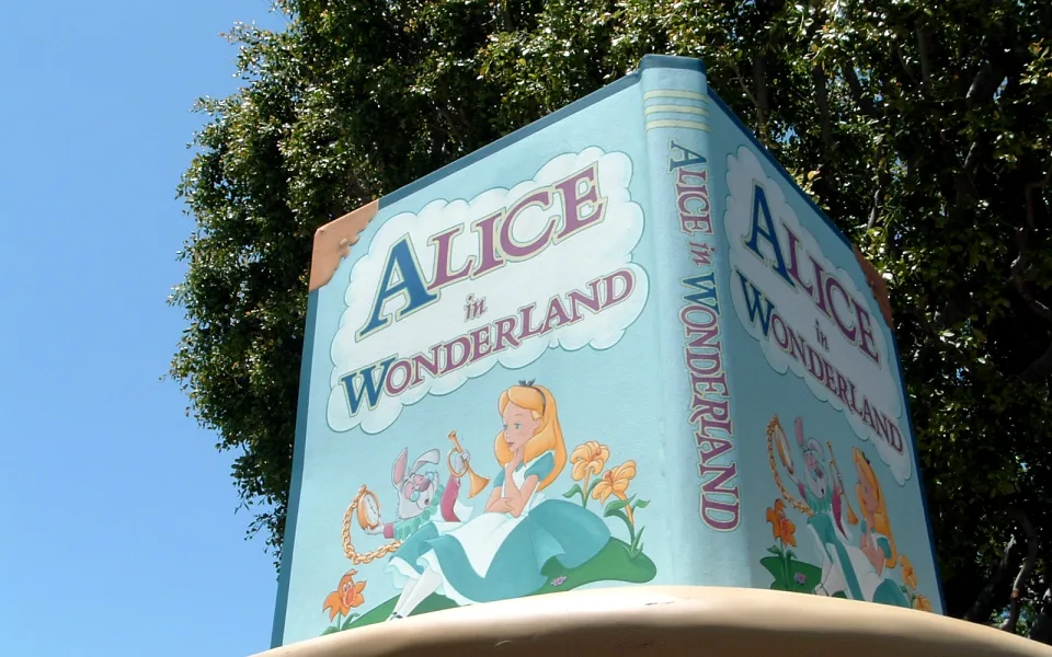 Foto 1 van Alice in Wonderland