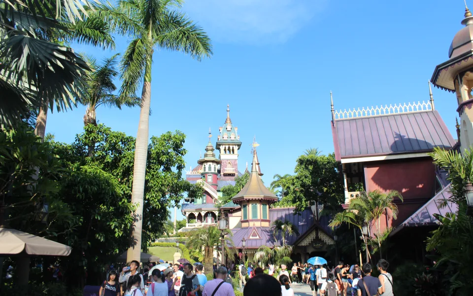 Foto 1 af Mystic Manor