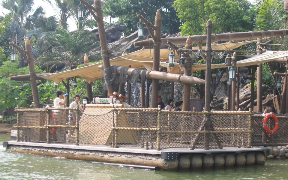 Foto 1 av Rafts to Tarzan's Treehouse