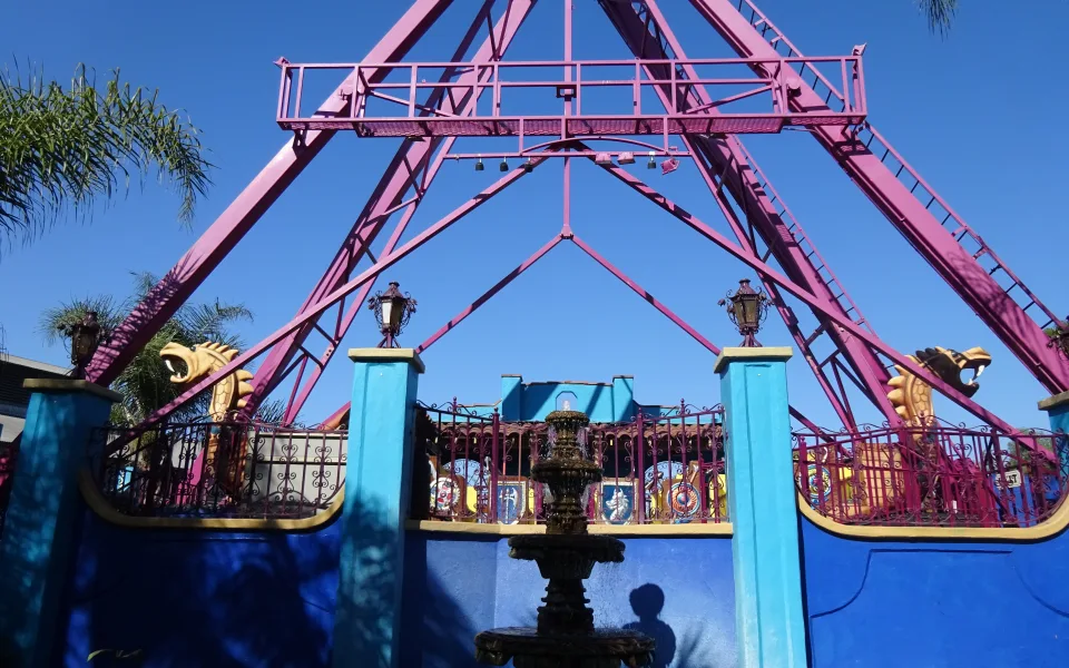 Foto 1 av Dragon Swing