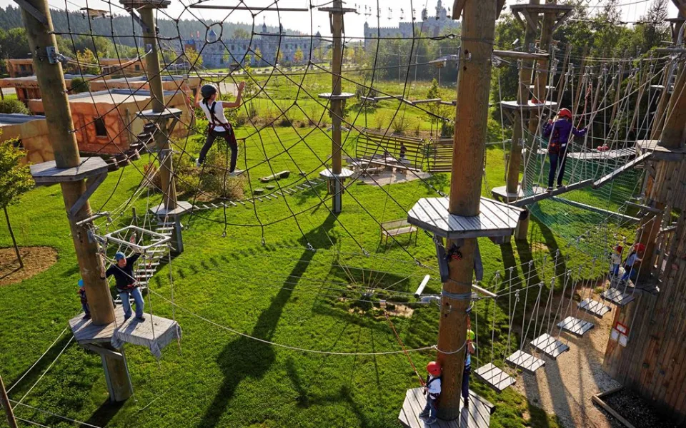 Photo 1 de High Ropes Course in Holiday Village