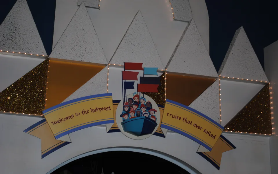 Foto 1 av "it's a small world"
