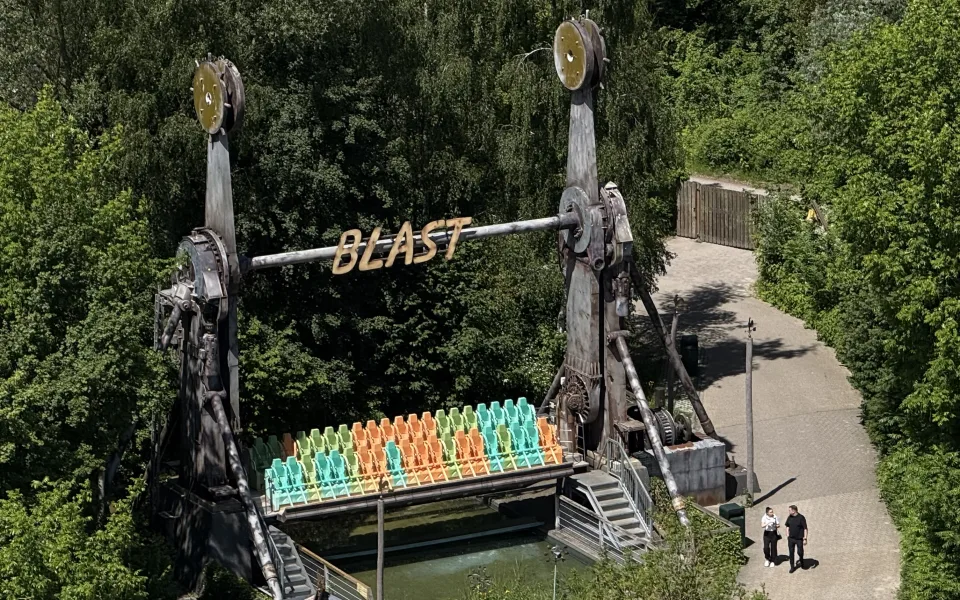 Foto 1 av Blast