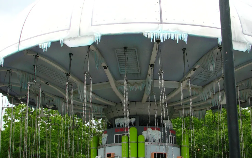 Foto 1 av Sillas Voladoras de MR. FREEZE