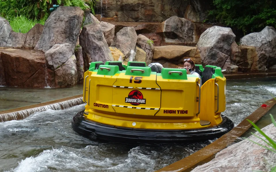 Foto 1 af Jurassic Park Rapids Adventure™