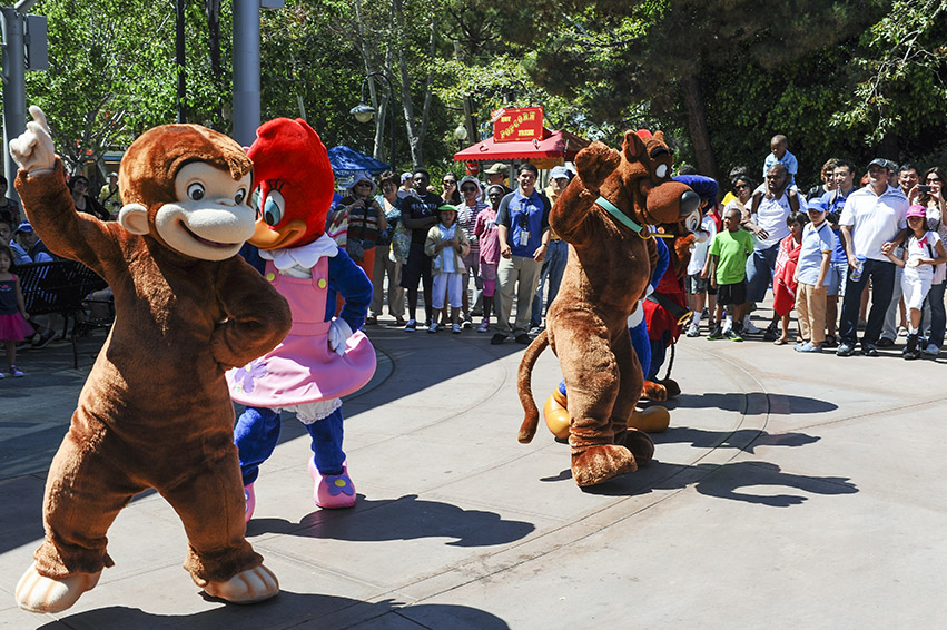 Meet Scooby-Doo and the Mystery Gang